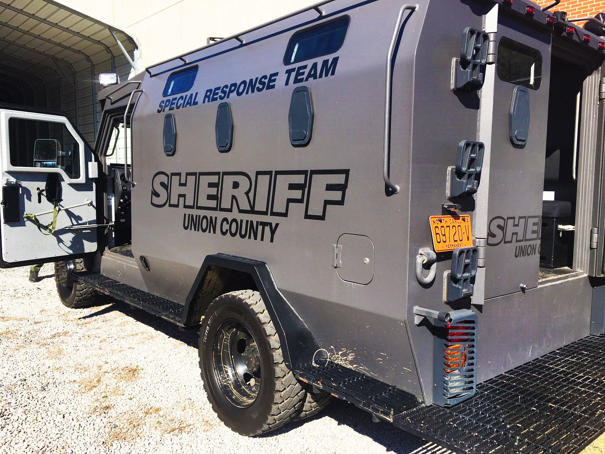 sheriff vehicle